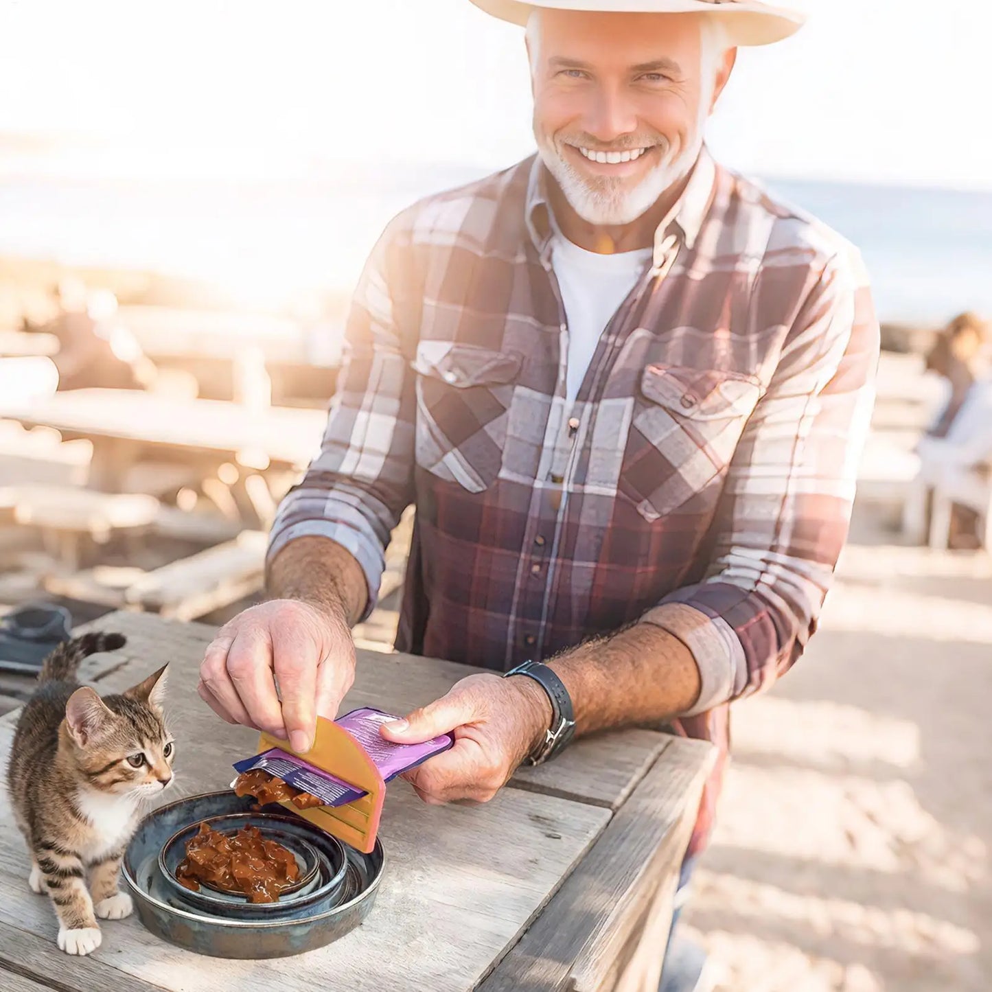Cat Food Pouch Squeezer 3D Printed Wet Treat Dispenser Liquid Snack Scraper for Sauce Paste Packets Kitchen Home Pet Feeding